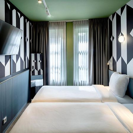 Tourist Inn Hotel Amsterdam Eksteriør billede