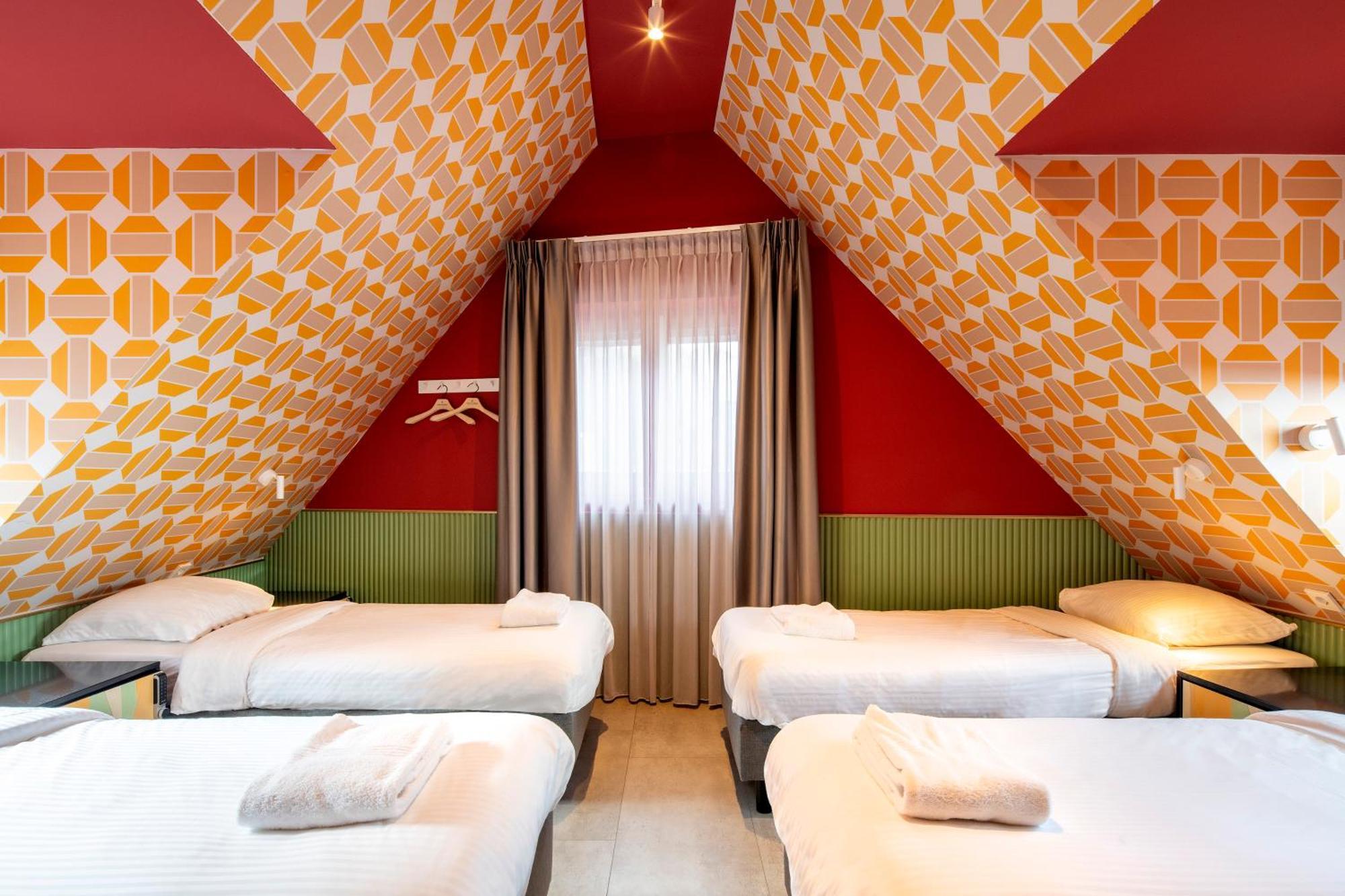 Tourist Inn Hotel Amsterdam Eksteriør billede