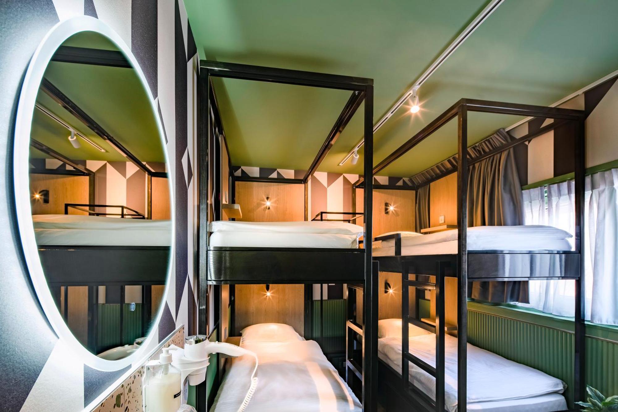 Tourist Inn Hotel Amsterdam Eksteriør billede