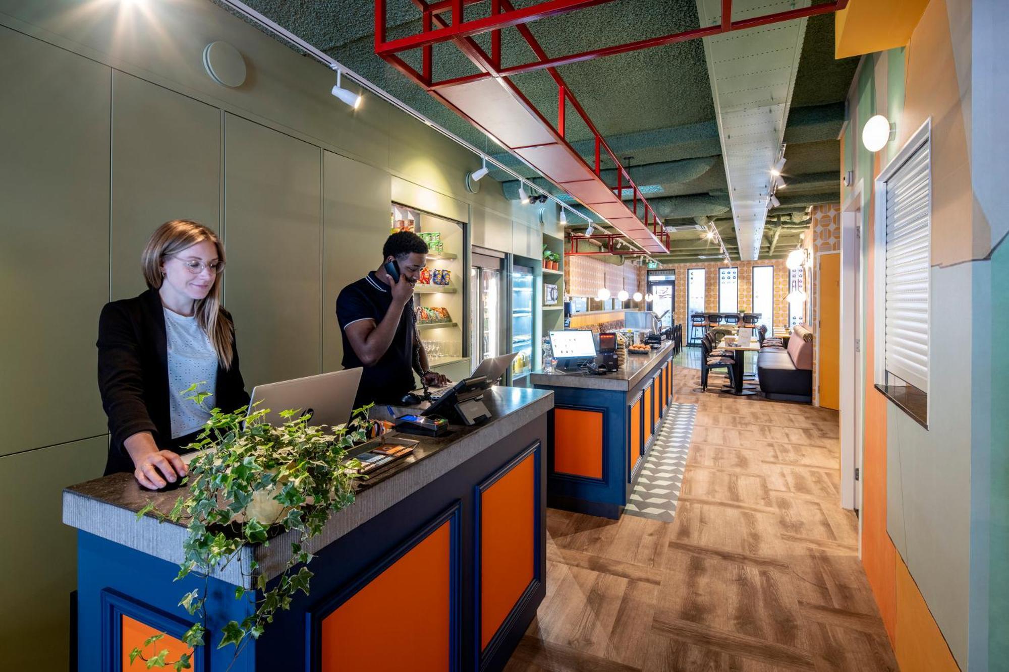 Tourist Inn Hotel Amsterdam Eksteriør billede
